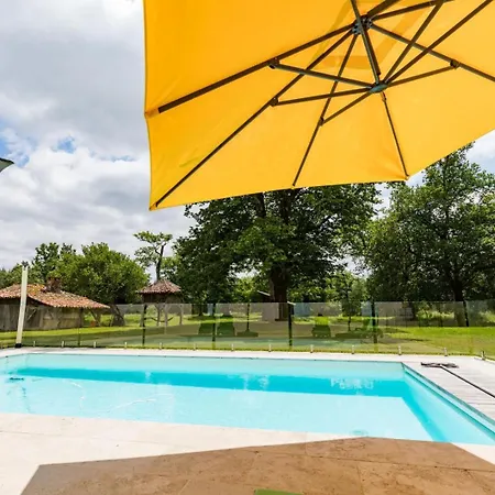 Lou Bin Casa de Férias