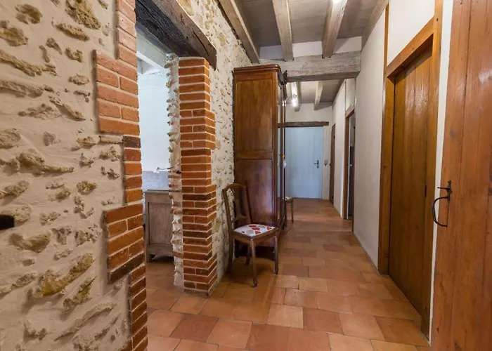 Lou Bin Prázdninový dům