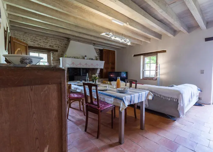 Lou Bin Prázdninový dům